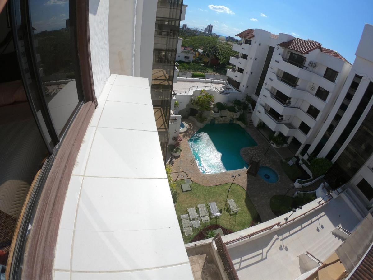 Suites Casa Blanca Santa Cruz de La Sierra Esterno foto